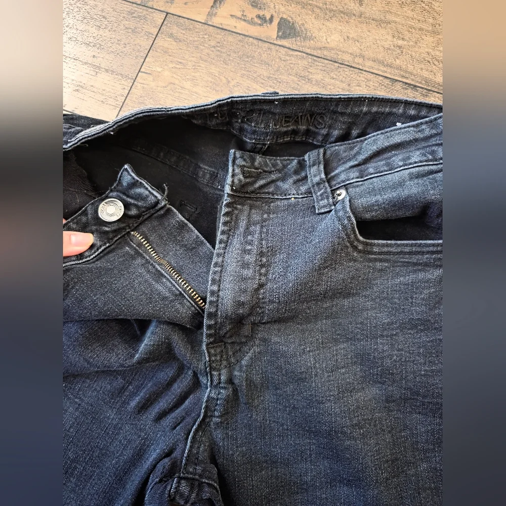 Rue 21 Sleek Black Skinny‎ Jeans with Modern Fit High Rise Curvy Trendy